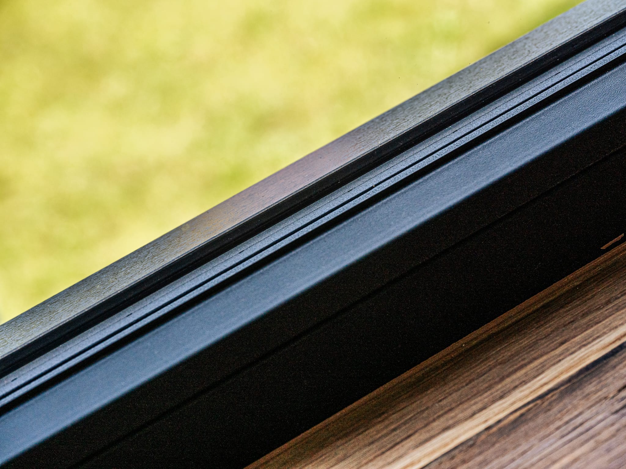 Afwerking van kozijnen en deuren door A-PROJECT